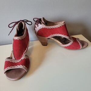 DKode T Strap Open Toed Sandals With Back Ties, VGUC, Size 38